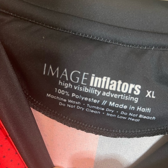 Black/Red Out mens top. Size XL - Picture 2 of 3